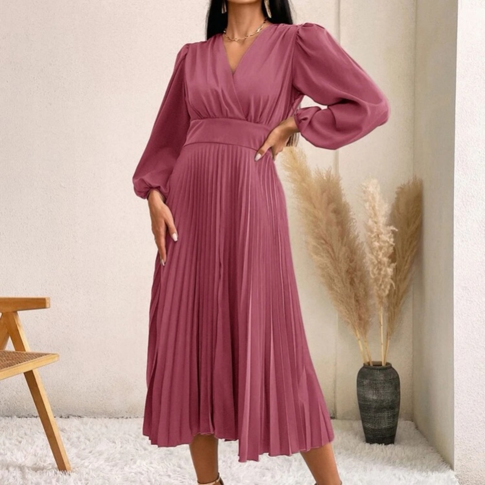 Luxe lantern sleeve pleated dress - Picture 11 of 16